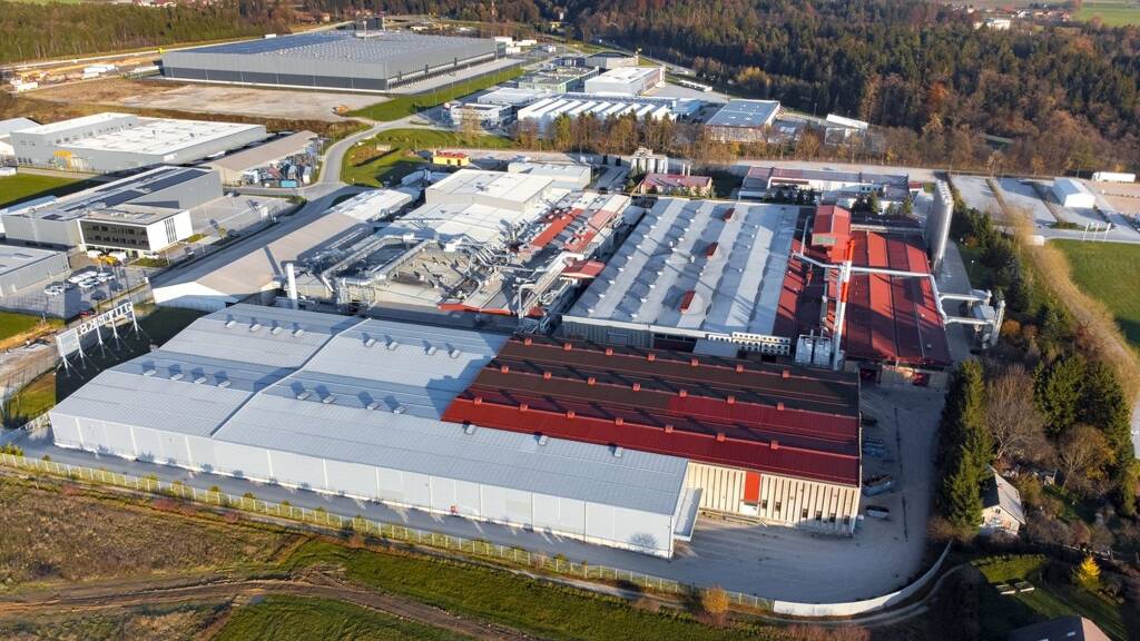 Lagerhalle zur Miete 8.206 m² Lagerfläche teilbar ab 3.882 m² Unterkochen Aalen 73432