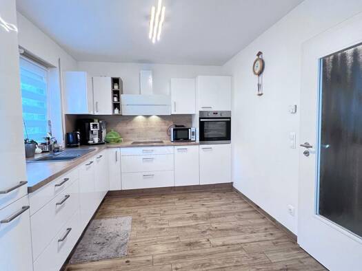 Doppelhaushälfte zum Kauf 799.000 € 5,5 Zimmer 145 m² 261 m² Grundstück Tegernheim 93105