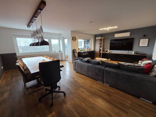 Wohnung zur Miete 1.100 € 3 Zimmer 111 m² Geschoss 5/6 frei ab 01.03.2026 Dambach Fürth 90768