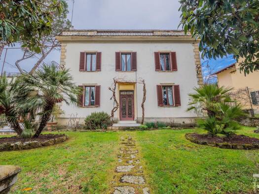 Villa zum Kauf 720.000 € 10 Zimmer 598 m² frei ab sofort Arezzo 52100