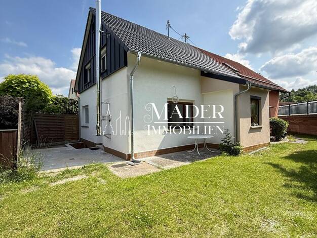 Doppelhaushälfte zum Kauf 132.000 € 3,5 Zimmer 80 m² 668 m² Grundstück Unterrodach Marktrodach 96364