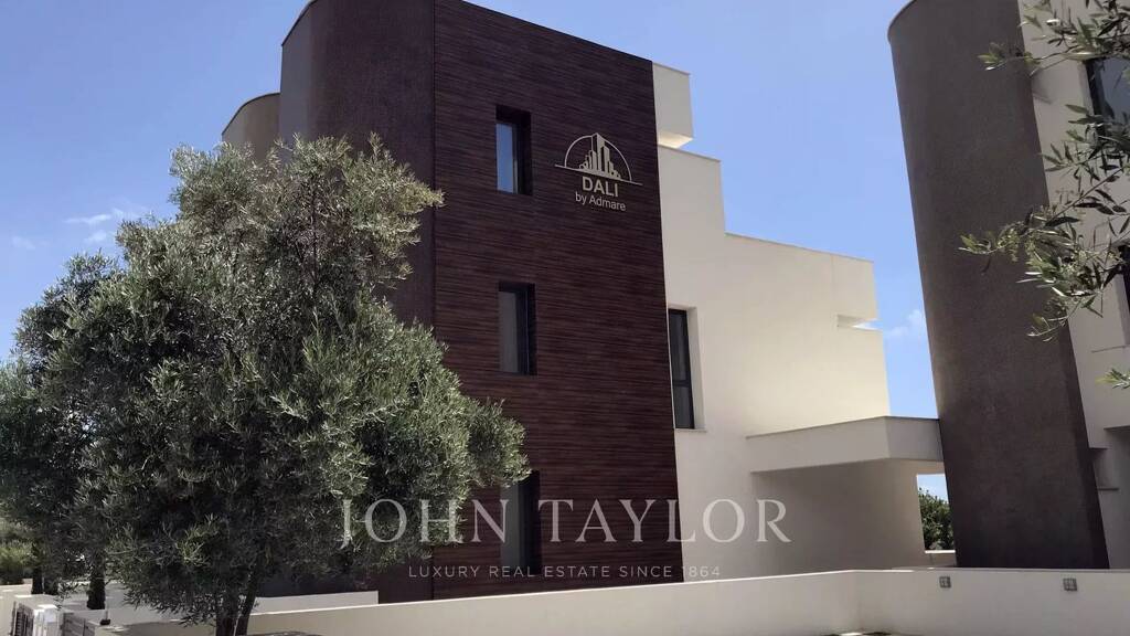 Stadthaus zum Kauf provisionsfrei 770.000 € 3 Zimmer frei ab sofort Limassol 4046