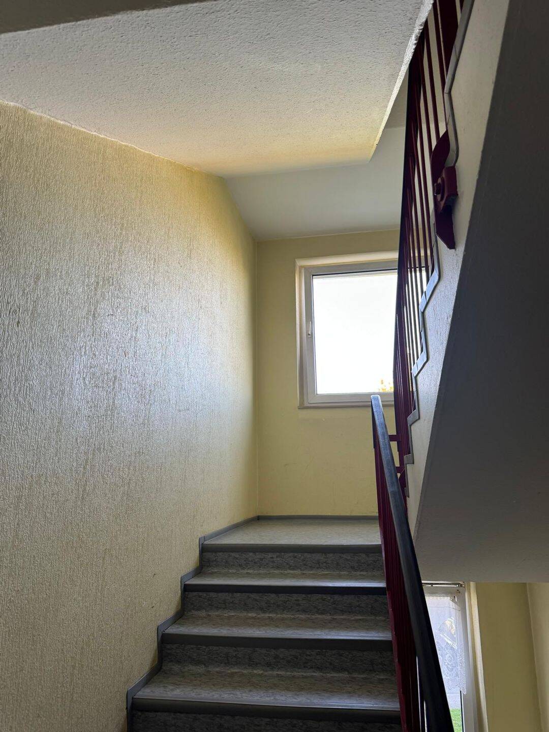 Immobilie in Ottendorf-Okrilla - Schöne 3 Zimmer-Wohnung mit EBK - Bild 2