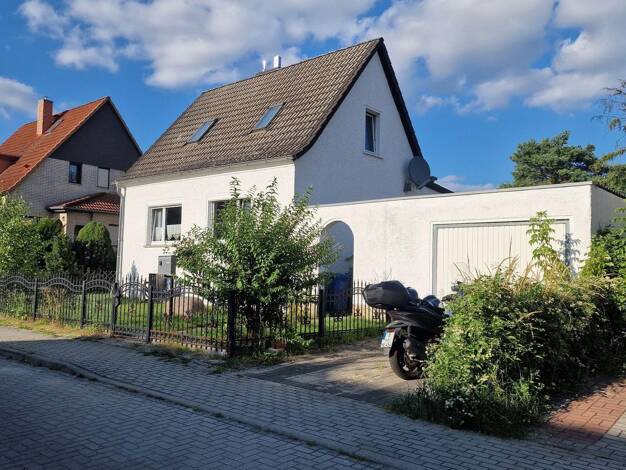 Einfamilienhaus zur Miete 2.390 € 3 Zimmer 122,1 m² 741 m² Grundstück Karl-Liebknecht-Str. 28 Großziethen Schönefeld 12529