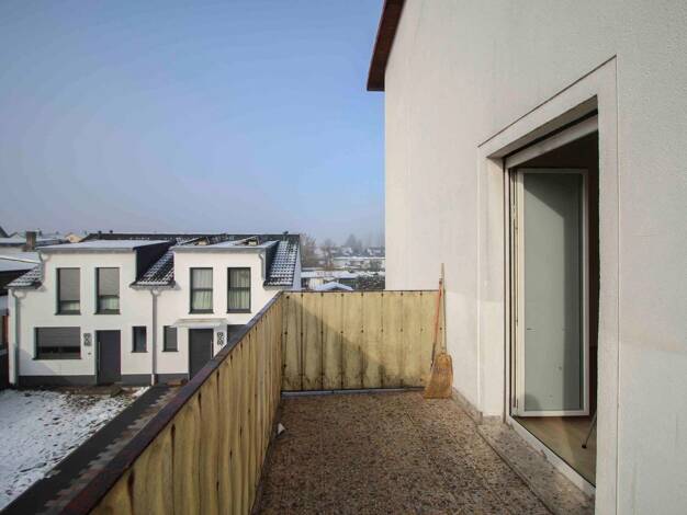 Maisonette zum Kauf 289.000 € 6 Zimmer 126,5 m² 2. Geschoss Großauheim Hanau 63457