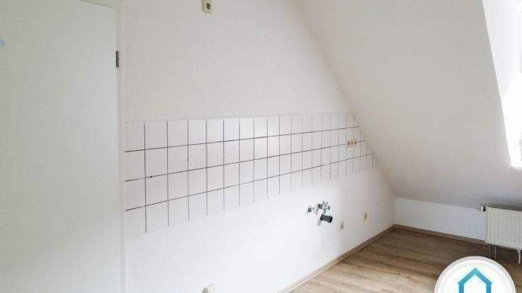 Wohnung zur Miete 400 € 3 Zimmer 67,1 m² 2. Geschoss Kaisergrubenstr. 9 Gersdorf 09355