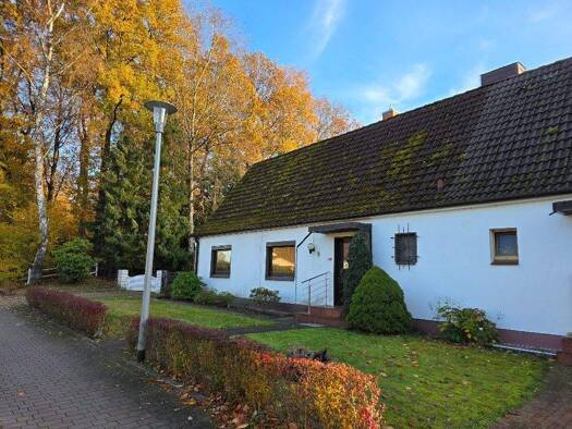 Doppelhaushälfte zum Kauf 229.000 € 5 Zimmer 110 m² 1.181 m² Grundstück Gadeland Neumünster 24539