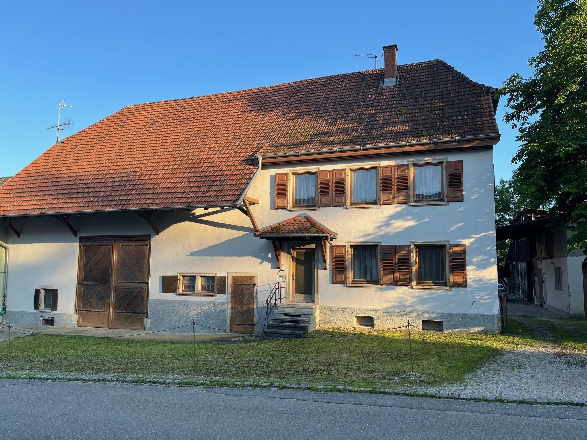 Bauernhaus zum Kauf 850.000 € 3.886 m²<br/>Grundstück ab sofort<br/>Verfügbarkeit Almenstr.7 Anselfingen Engen 78234