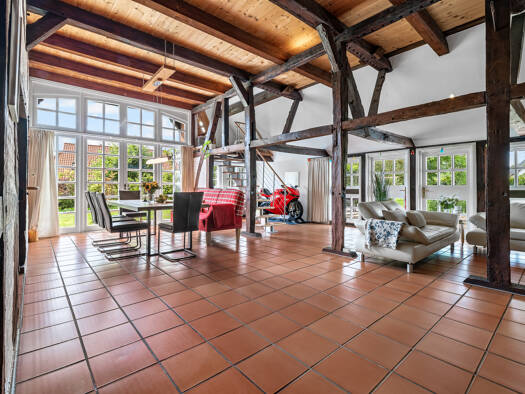 Einfamilienhaus zum Kauf 650.000 € 7 Zimmer 263 m² 1.280 m² Grundstück Hauptstraße 48 Lüdersdorf Lüdersdorf 23923