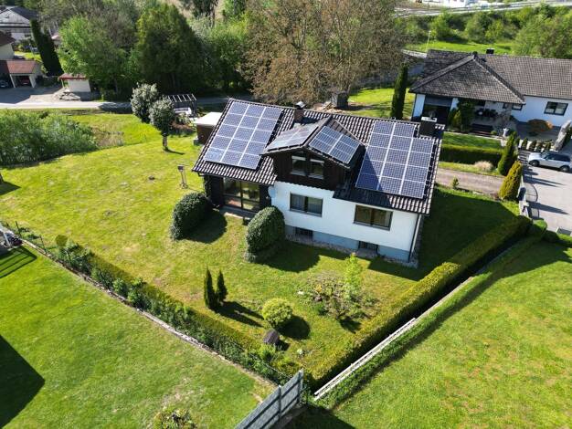 Haus zum Kauf 430.000 € 7,5 Zimmer 190 m² 1.057 m² Grundstück frei ab sofort Pleinting Vilshofen an der Donau 94474