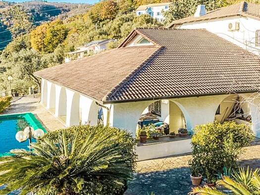 Haus zum Kauf 1.900.000 € 435 m² Varazze 17019