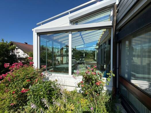 Haus zum Kauf 988.000 € 9 Zimmer 370,9 m² 874 m² Grundstück Simmozheim 75397