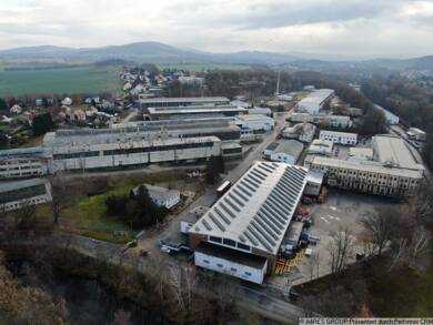 Halle/Industriefläche zur Miete 2,50 € 3.300 m² Lagerfläche Fortschrittstraße 2 Singwitz Obergurig 02692