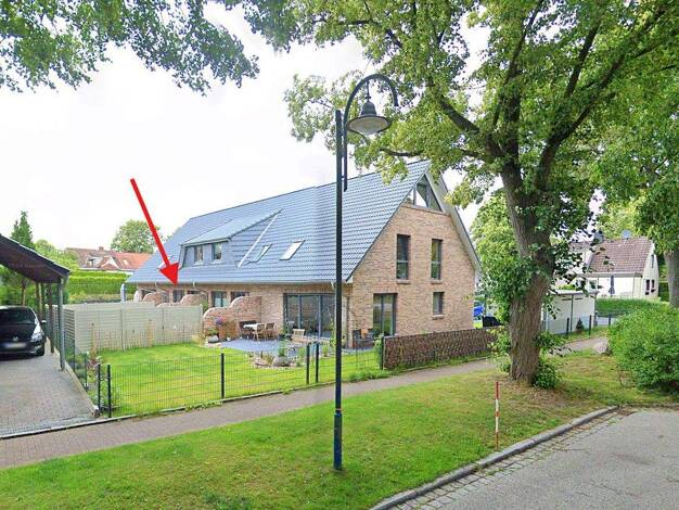 Doppelhaushälfte zur Miete 1.825 € 5 Zimmer 109 m² 180 m² Grundstück frei ab 01.04.2026 Lindenkamp 1c Bad Oldesloe 23843
