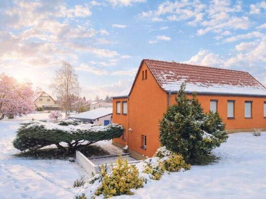 Haus zum Kauf 348.000 € 4 Zimmer 90 m² 1.553 m² Grundstück frei ab sofort Neustadt Brandenburg 14776