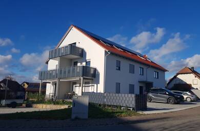 Wohnung zur Miete 950 € 3,5 Zimmer 92,5 m² 2 Geschosse Iphofen Iphofen 97346