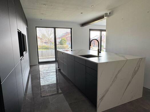 Einfamilienhaus zum Kauf 849.000 € 4 Zimmer 209 m² 939 m² Grundstück Tyrlaching 84558