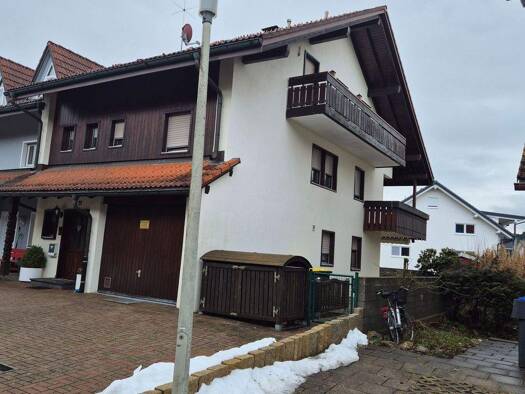 Haus zum Kauf 575.000 € 7 Zimmer 193 m² 454 m² Grundstück frei ab sofort Kupferhammer Neustadt Titisee-Neustadt 79822