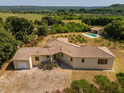 Villa zum Kauf 595.000 € 7 Zimmer 141 m² 3.325 m² Grundstück frei ab sofort 9 Chemin de la Glacière 9 COLLIAS (GARD) 30210